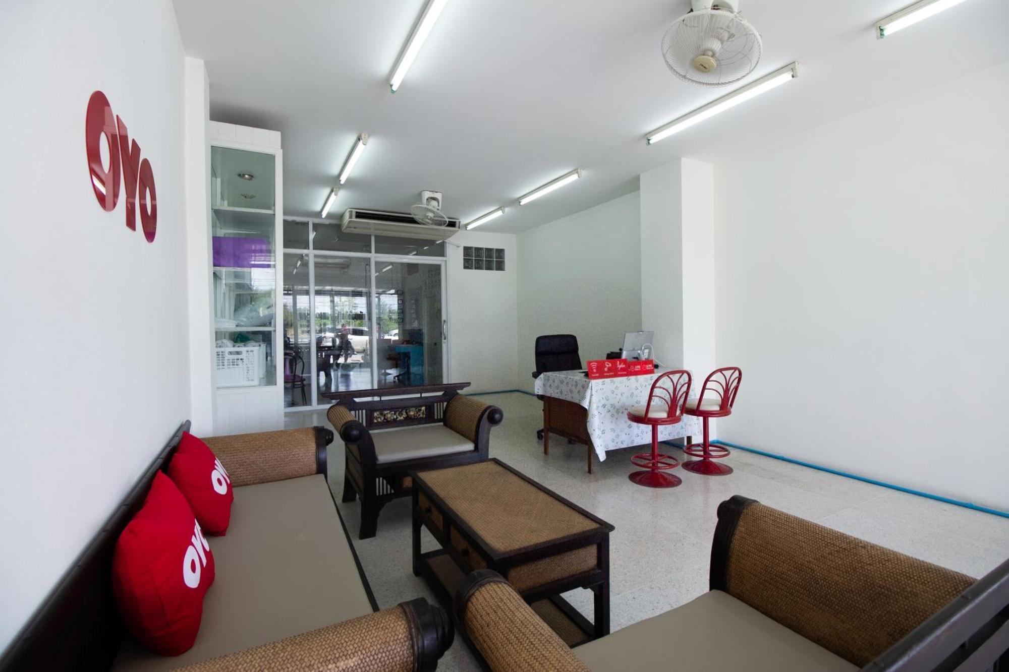 OYO 908 Sabai Place HHQ Exterior foto