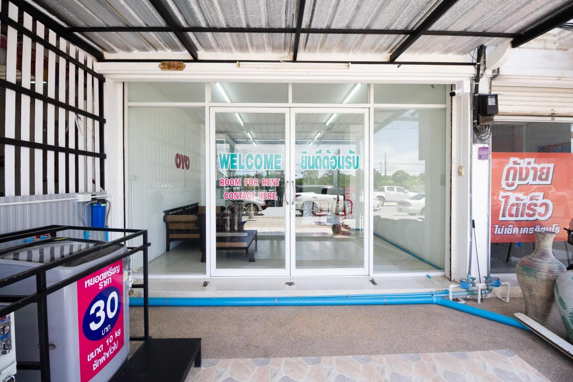 OYO 908 Sabai Place HHQ Exterior foto